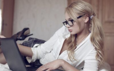Is it worth becoming a camgirl?