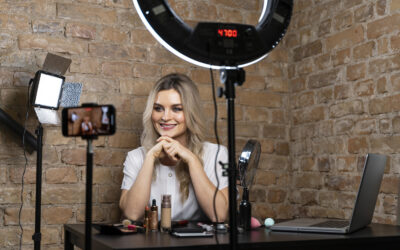 Why a cam girl should create offline content